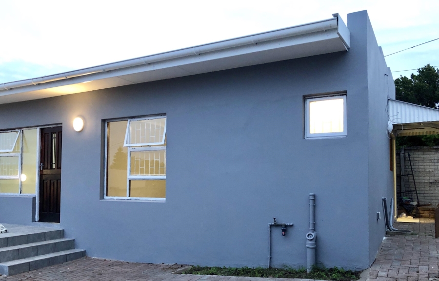To Let 1 Bedroom Property for Rent in Vincent Eastern Cape